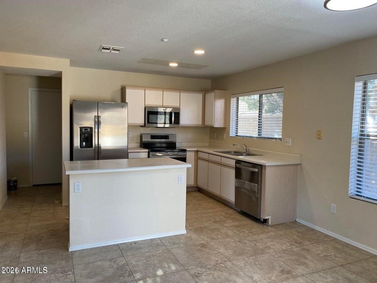 7500 E Deer Valley Rd Unit 86 - Photo 3 of 13