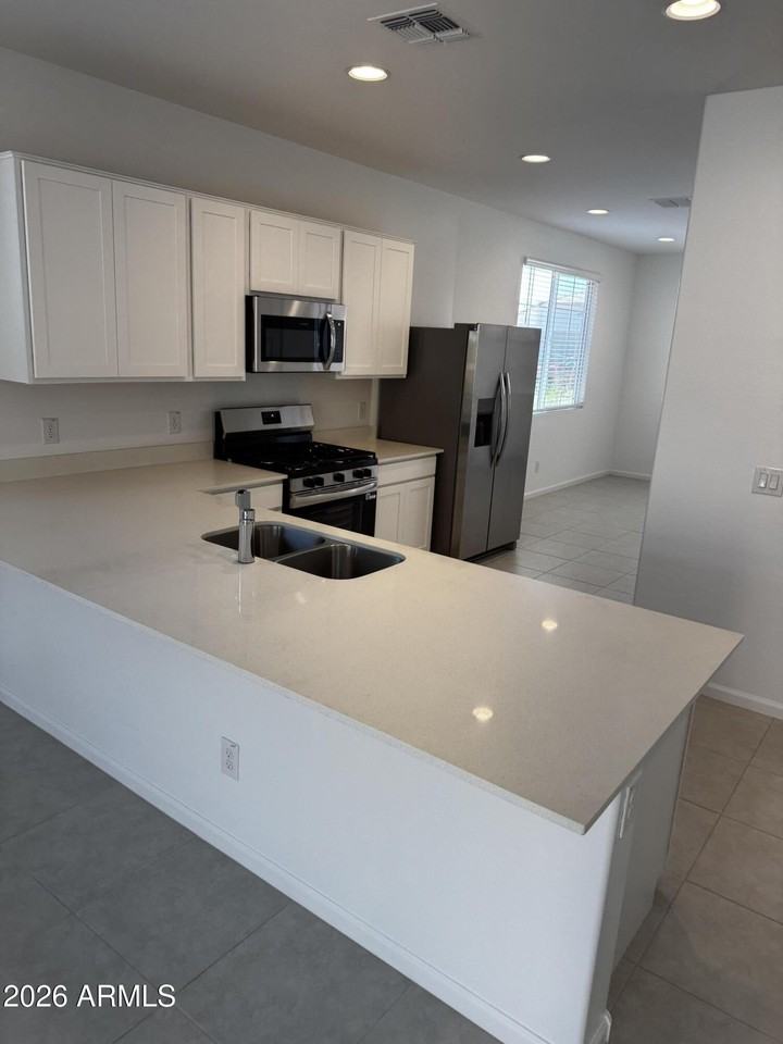 15672 W Williams St - Photo 3 of 27