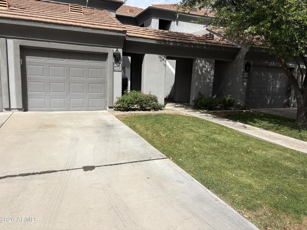 7401 W Arrowhead Clubhouse Dr Unit 2071