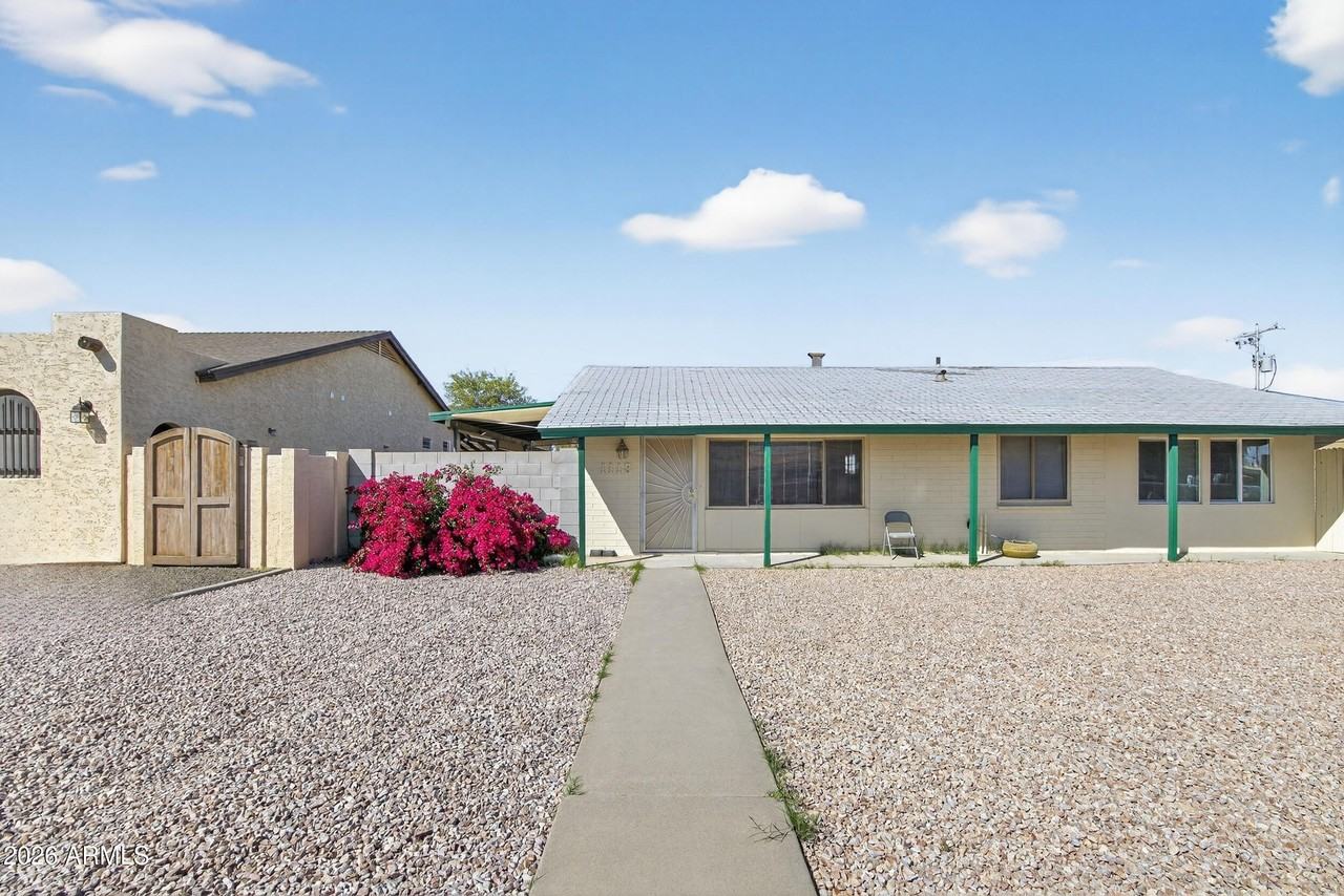 1113 N Coolidge Ave - Photo 2 of 26