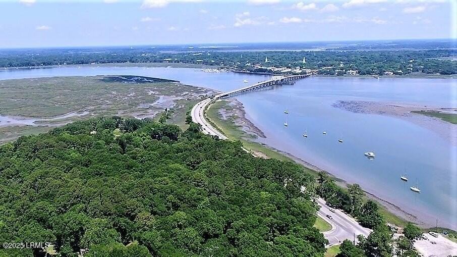 15 Meridian Rd - Photo 2 of 47