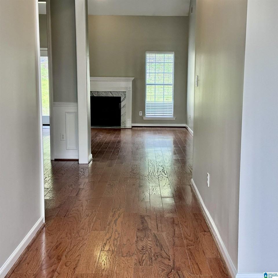 821 Savannah Ln - Photo 2 of 20