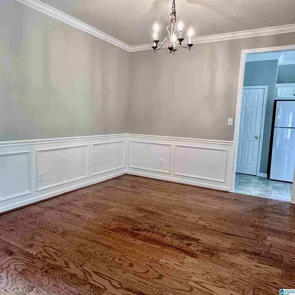 821 Savannah Ln - Photo 4 of 20