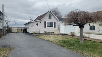 featured image of 2331 Edgemere Dr