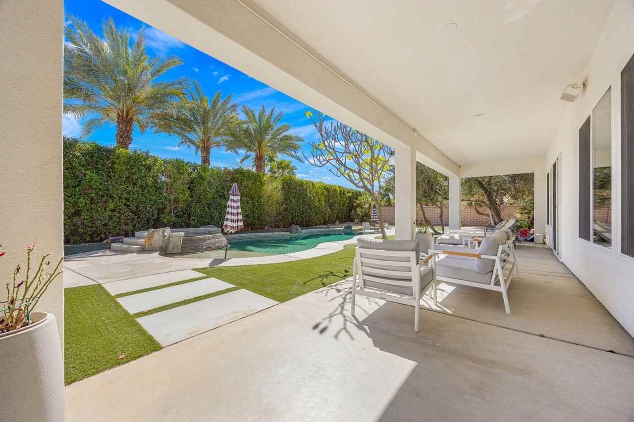 49392 Hohokam River St - Photo 2 of 50