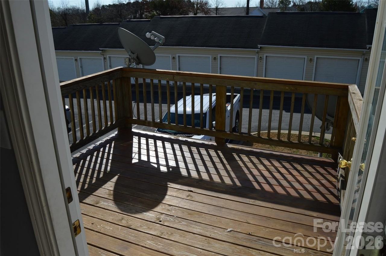 110 Steam Engine Dr - Photo 5 of 34