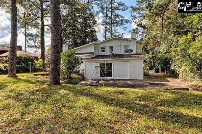 4057 Rosewood Dr - Photo 2 of 42