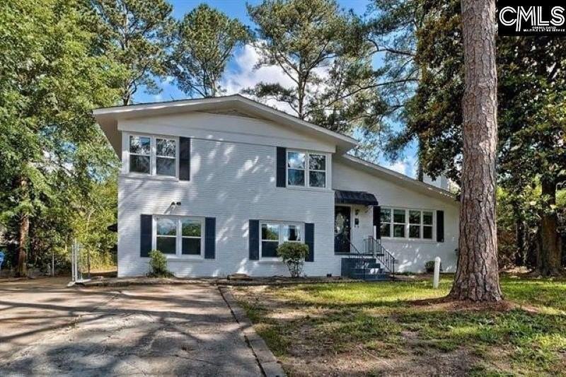 4057 Rosewood Dr - Photo 3 of 42