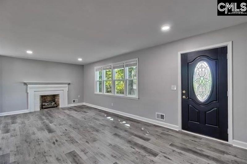 4057 Rosewood Dr - Photo 6 of 42