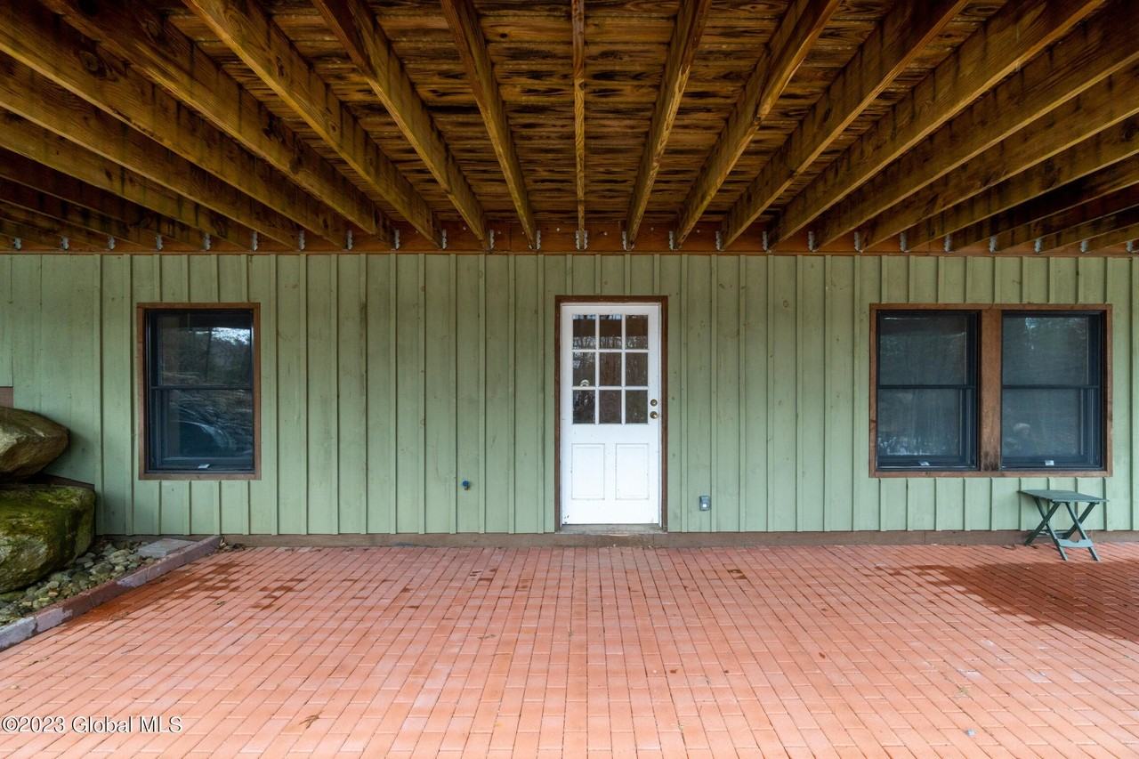 221 Young Rd - Photo 3 of 48