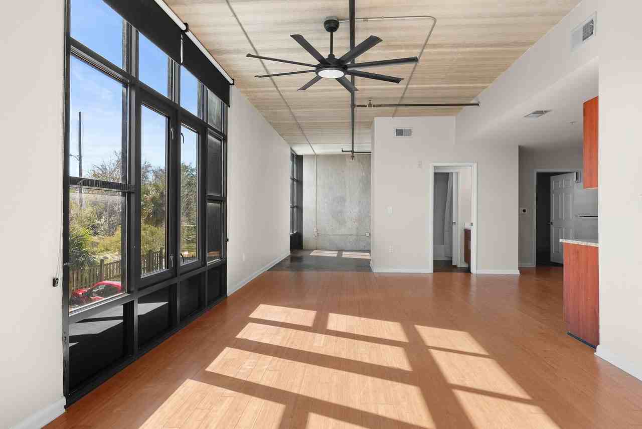 1 Cool Blow St Apt 325 - Photo 6 of 20