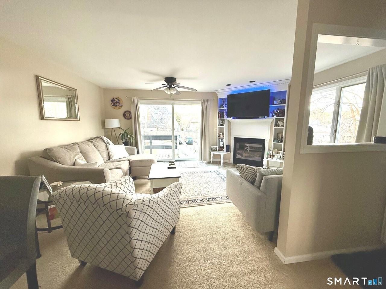 19 Wadhams Ave - Photo 3 of 9