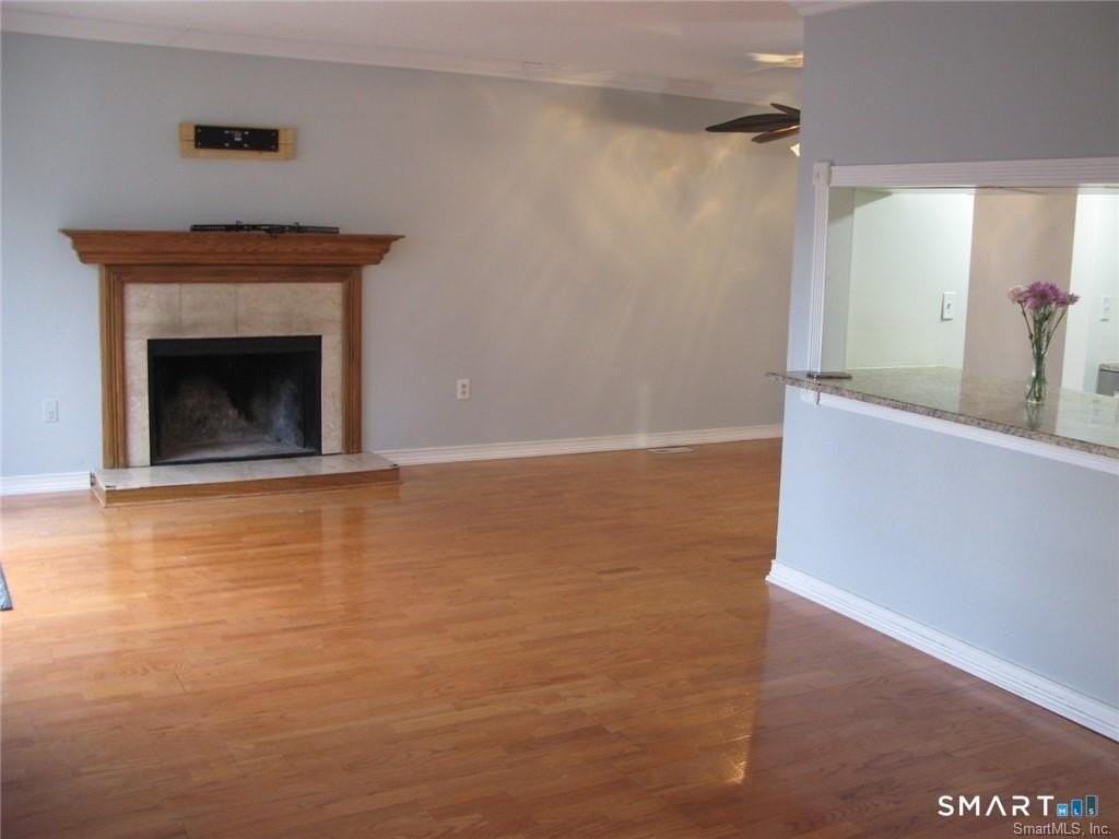 3 Sandlewood Ln Unit 3 - Photo 3 of 16