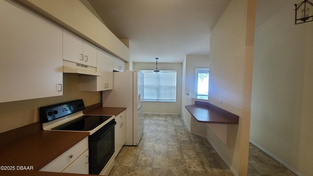 1018 Grand Hickory Cir - Photo 6 of 25