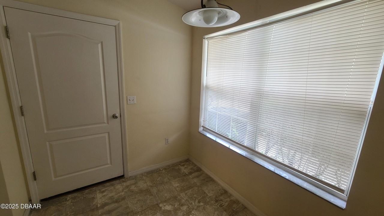 1018 Grand Hickory Cir - Photo 7 of 25