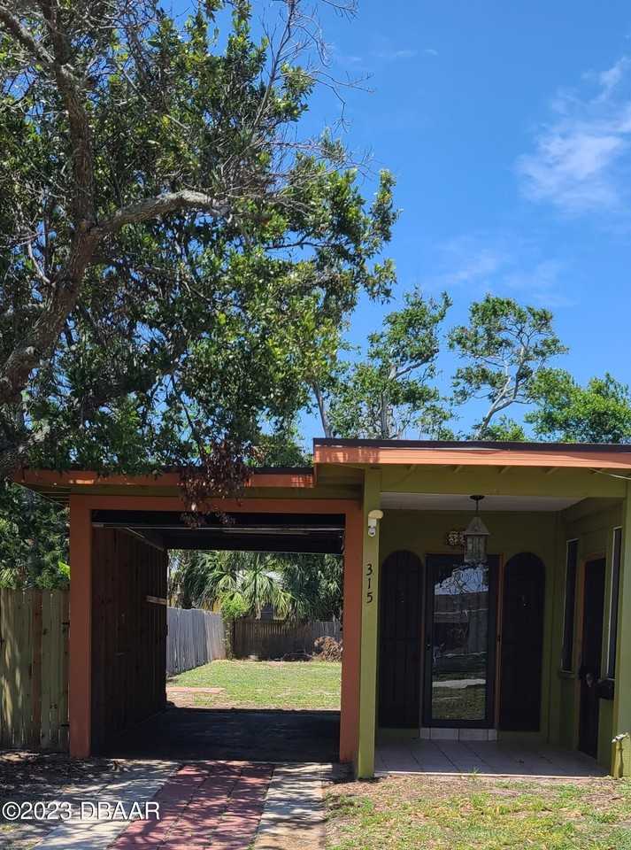 315 Golf Blvd - Photo 2 of 13