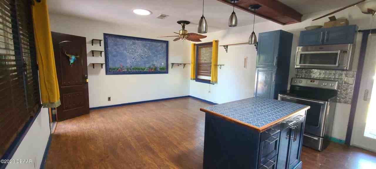 315 Golf Blvd - Photo 4 of 13