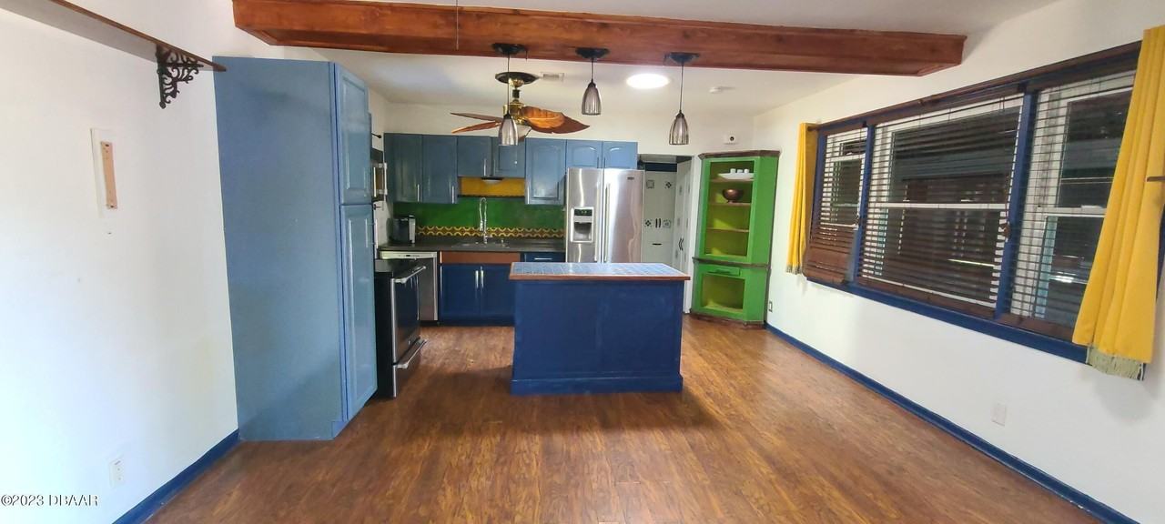 315 Golf Blvd - Photo 5 of 13