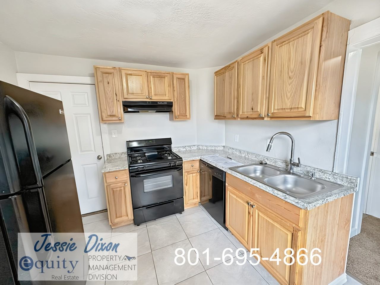 940 Kiesel Ave #1 - Photo 6 of 21