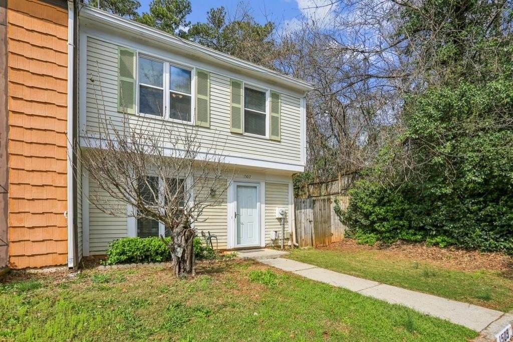 1509 Kilmuir Way - Photo 2 of 26