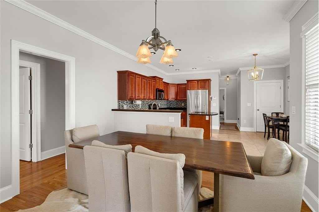 372 Clifford Ave Ne - Photo 3 of 28