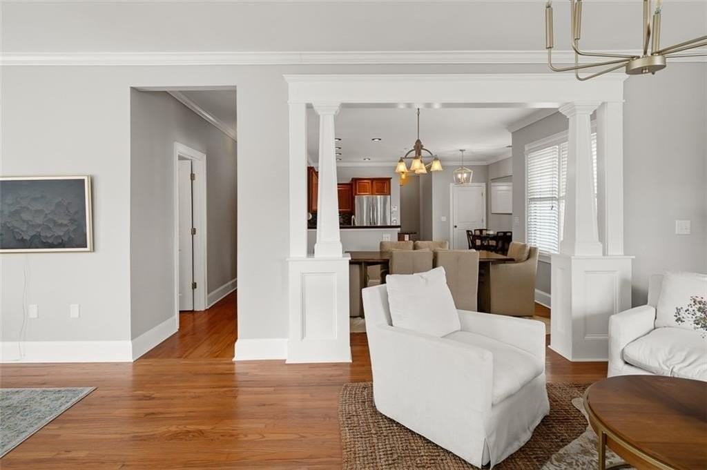 372 Clifford Ave Ne - Photo 4 of 28