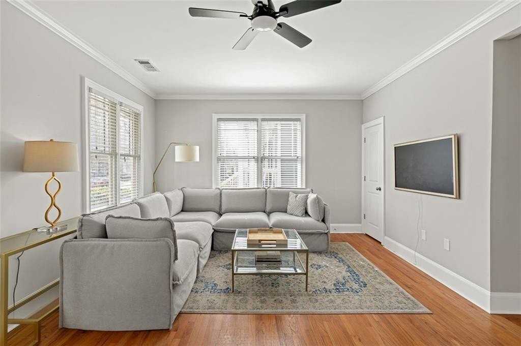 372 Clifford Ave Ne - Photo 6 of 28