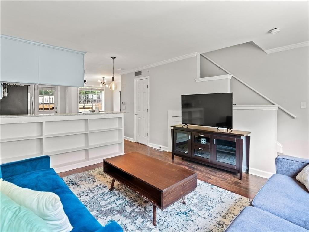 2232 Dunseath Ave Nw Apt 404 - Photo 3 of 20