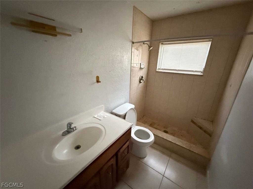 1069 Southdale Rd - Photo 5 of 6