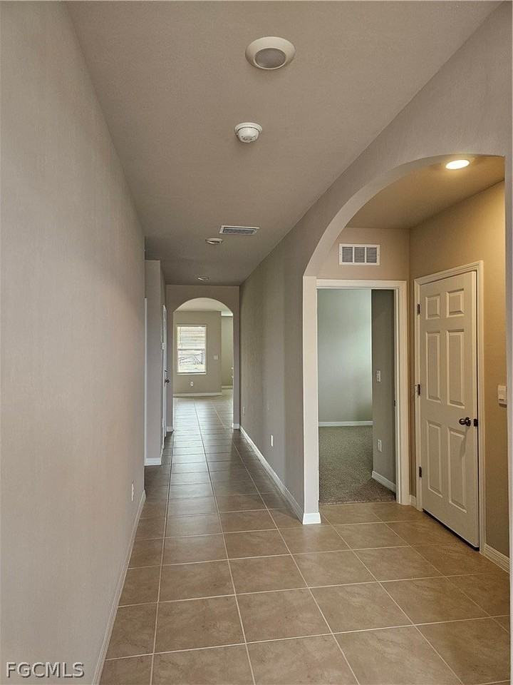 336 Nw 15th Ter - Photo 5 of 34