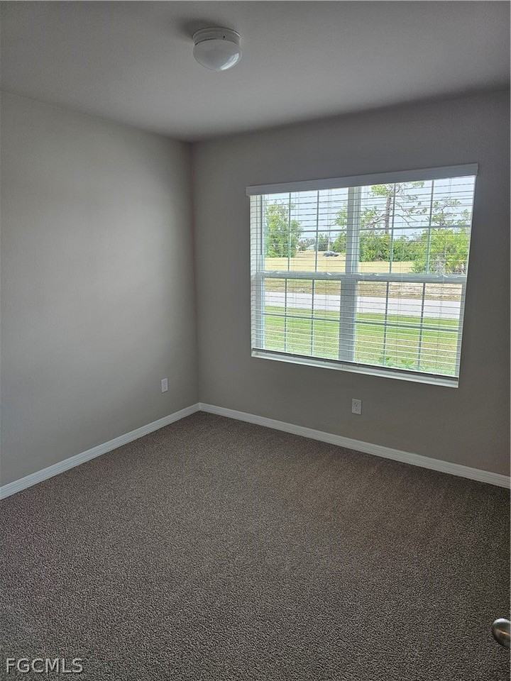 336 Nw 15th Ter - Photo 6 of 36