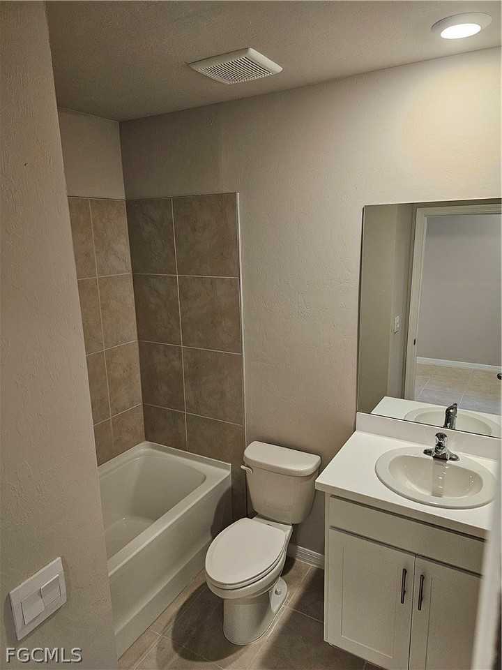 336 Nw 15th Ter - Photo 7 of 36