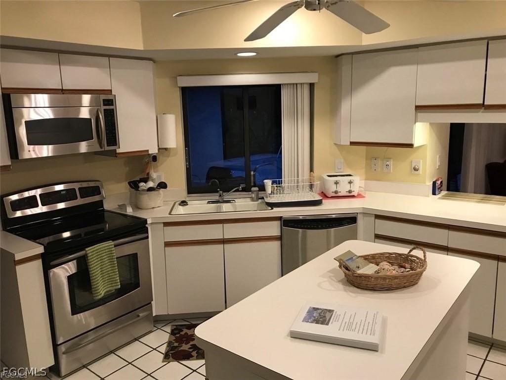 6645 Wakefield Dr - Photo 3 of 15