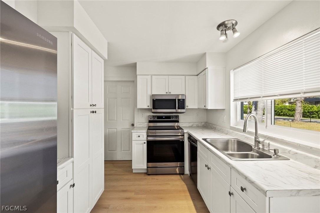 5738 Sw 1st Ct - Photo 6 of 26