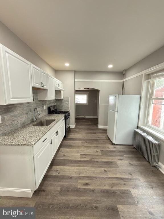 249 E Oak St - Photo 5 of 17