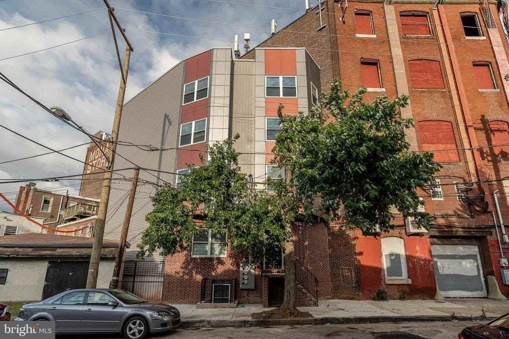 421 N 39th St #C - Photo 2 of 36