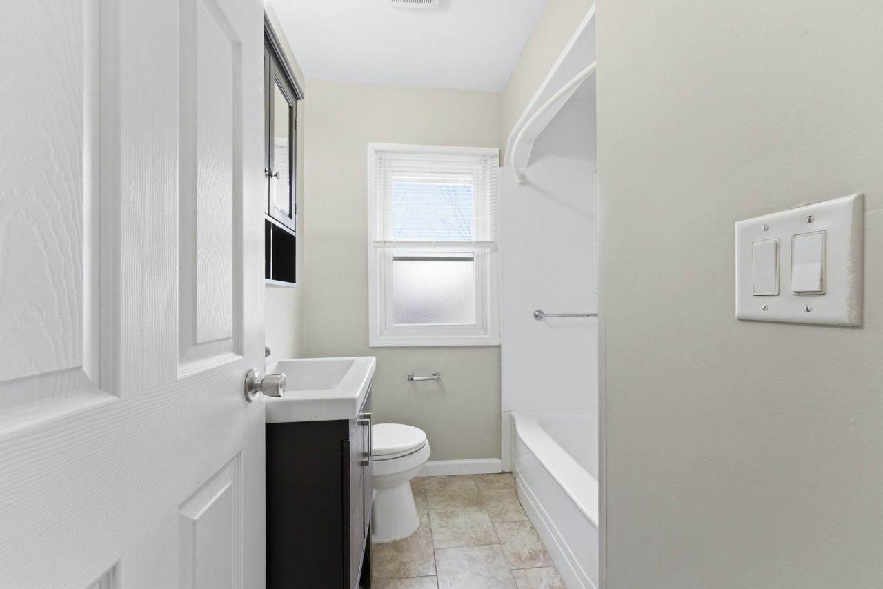 4669 17th St #1 - Photo 5 of 11