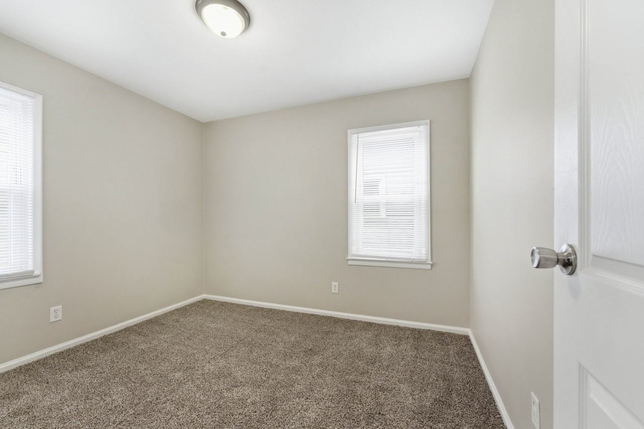 4669 17th St #1 - Photo 7 of 11