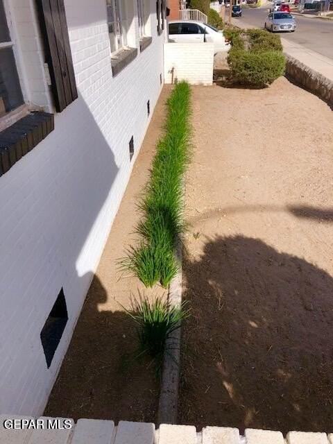 1307 Chadbourne St - Photo 4 of 24