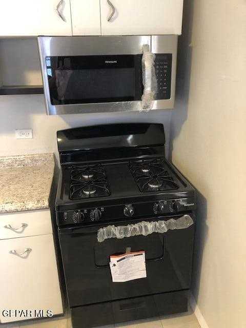 1307 Chadbourne St - Photo 7 of 24