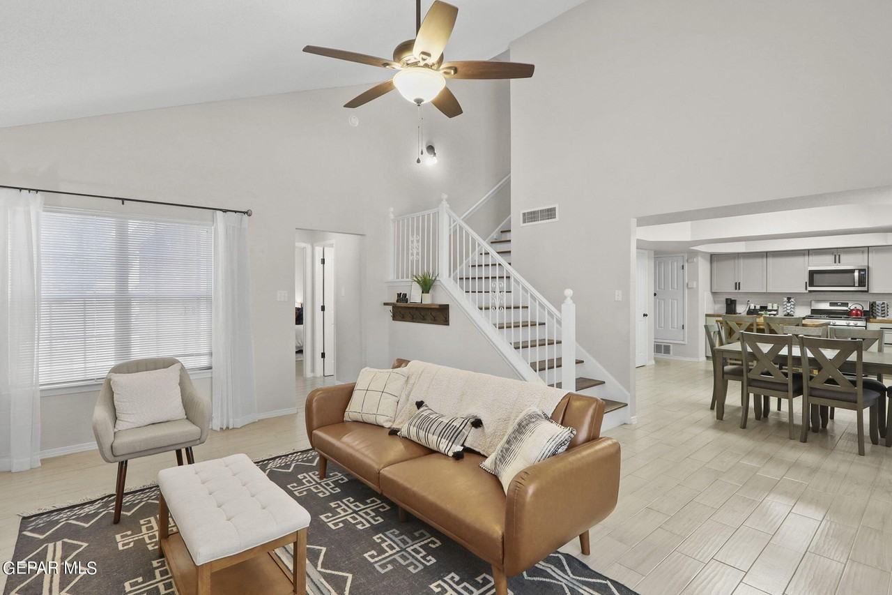 5059 Crystal Sands Ct - Photo 7 of 39