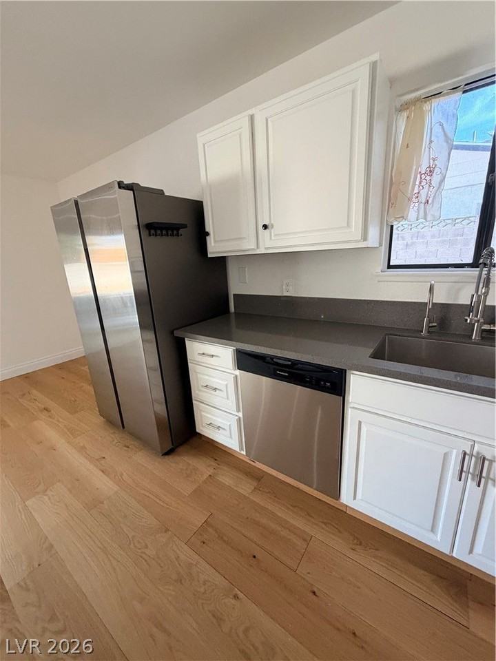 2408 La Estrella St - Photo 7 of 22