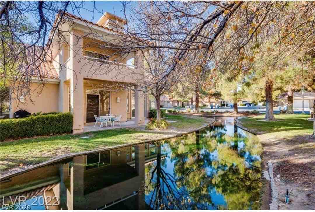 4992 Crooked Stick Way