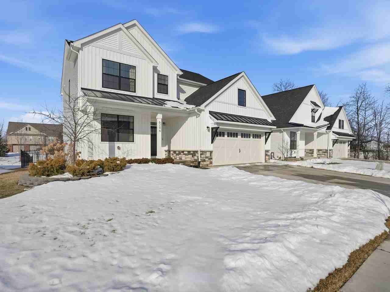 6246 Hawthorne Ave - Photo 5 of 44