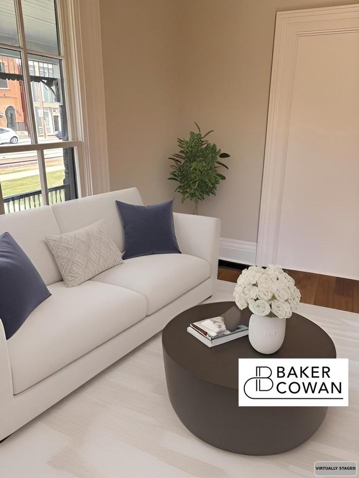 118 S Evans St Unit B - Photo 2 of 15