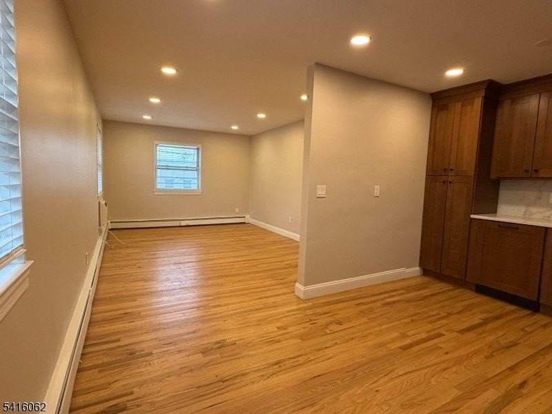 93 Centre St - Photo 3 of 8