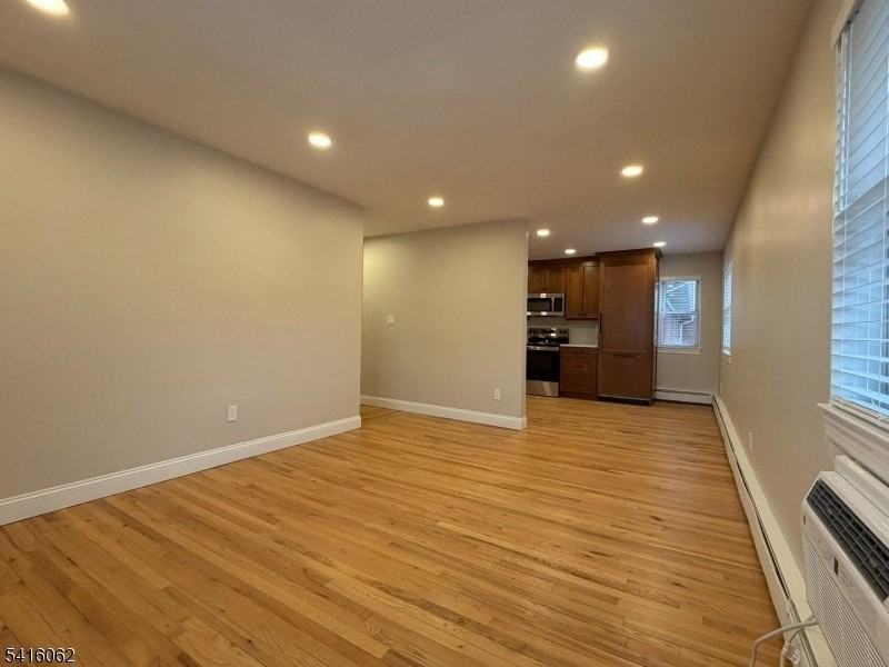 93 Centre St - Photo 4 of 8