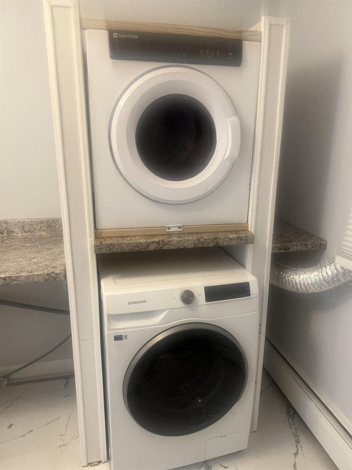 7 Lake Ave #3A - Photo 4 of 21