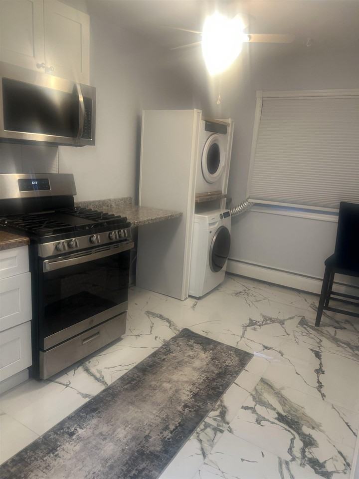 7 Lake Ave #3A - Photo 6 of 21