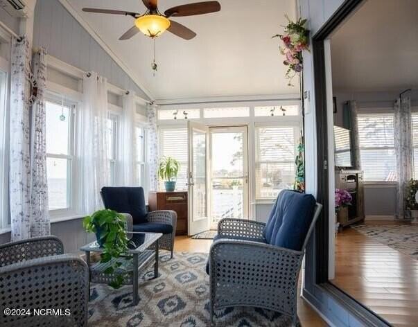 414 Driftwood Dr - Photo 7 of 13